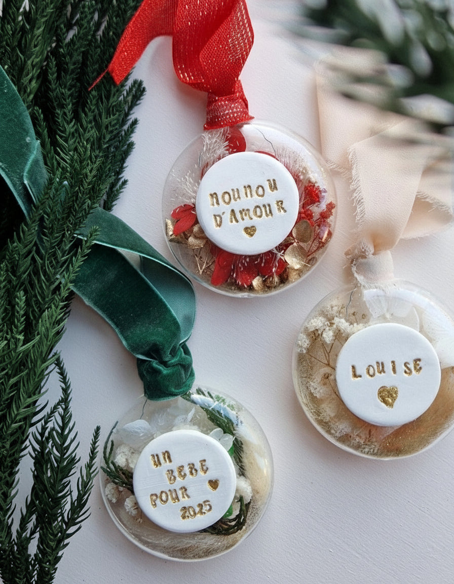 boule-noël-personnalisable-nounou-maittesse.jpg